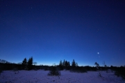 Winternacht im Hohen Venn mit Blick auf den südlichen Himmel